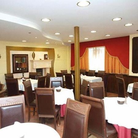 Hotel Delta Lamía Zewnętrze zdjęcie